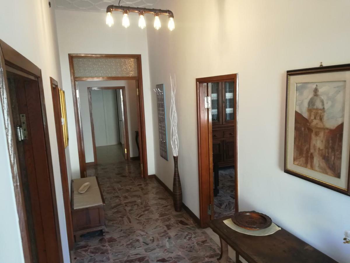 Villa Gina อัสซิซี ภายนอก รูปภาพ