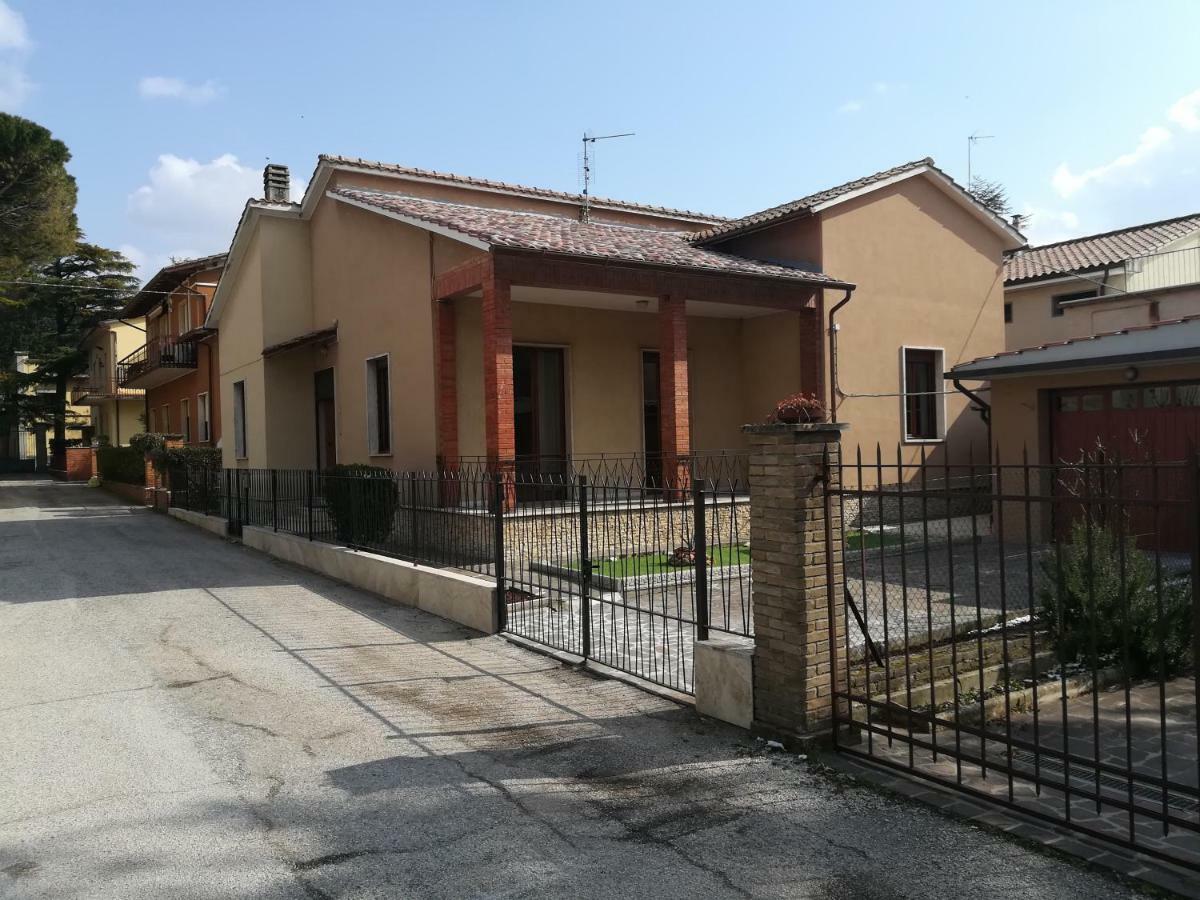 Villa Gina อัสซิซี ภายนอก รูปภาพ