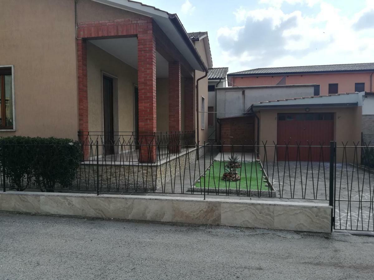 Villa Gina อัสซิซี ภายนอก รูปภาพ