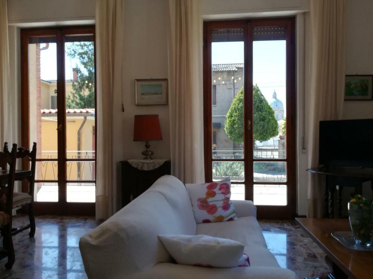 Villa Gina อัสซิซี ภายนอก รูปภาพ