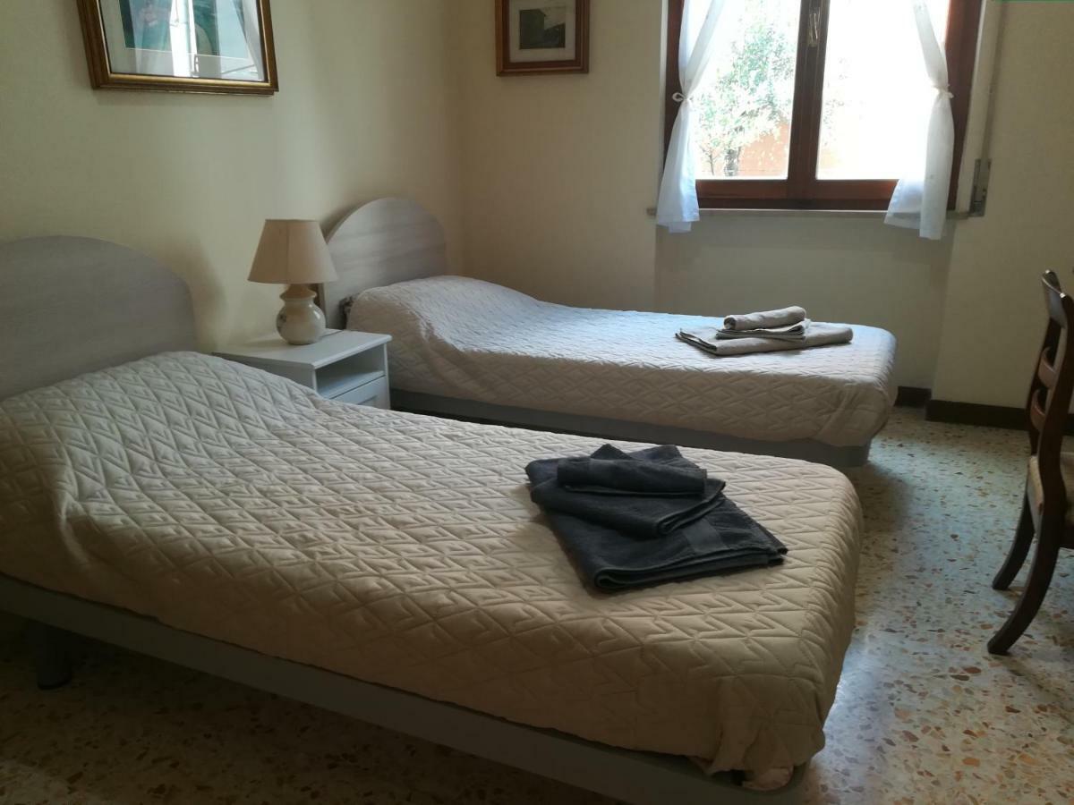 Villa Gina อัสซิซี ภายนอก รูปภาพ